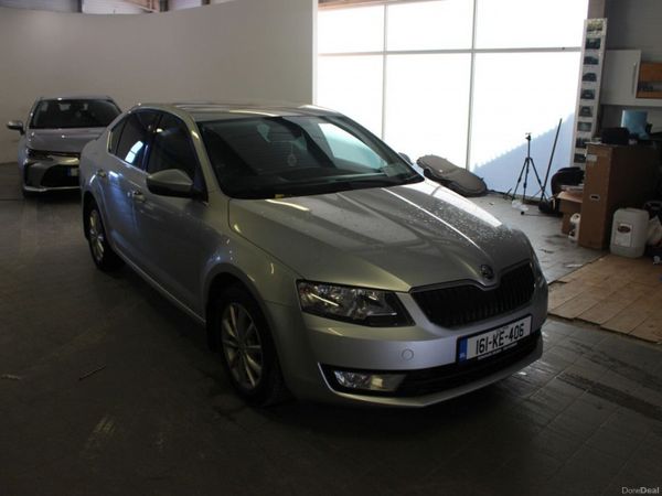 Skoda Octavia Saloon, Diesel, 2016, Silver