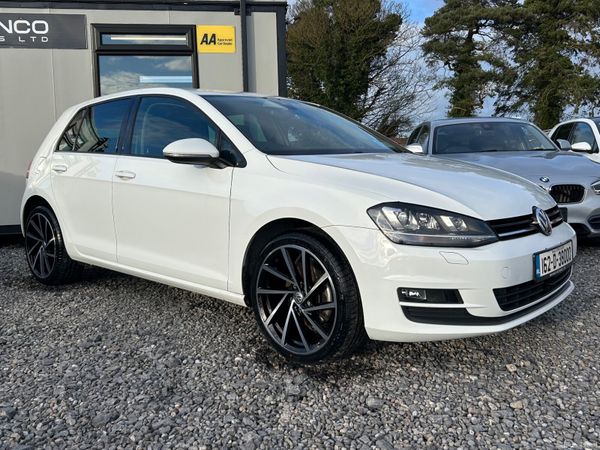 Volkswagen Golf Hatchback, Petrol, 2016, White