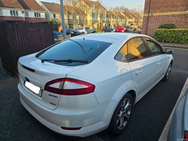 Ford Mondeo Hatchback, Diesel, 2010, White