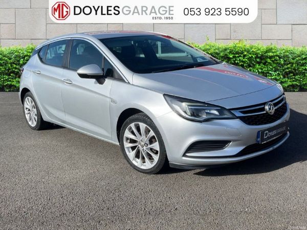 Vauxhall Astra Hatchback, Petrol, 2016, Silver