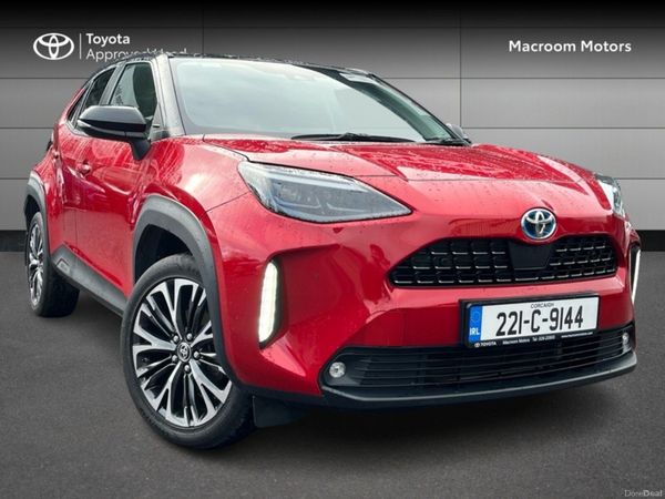 Toyota Yaris Cross Hatchback, Petrol Hybrid, 2022, Red