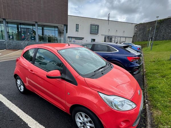 Ford KA Hatchback, Petrol, 2009, Red