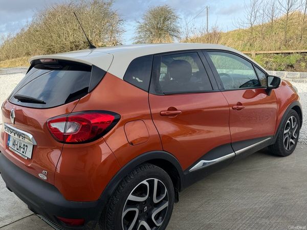 Renault Captur Hatchback, Diesel, 2014, Orange
