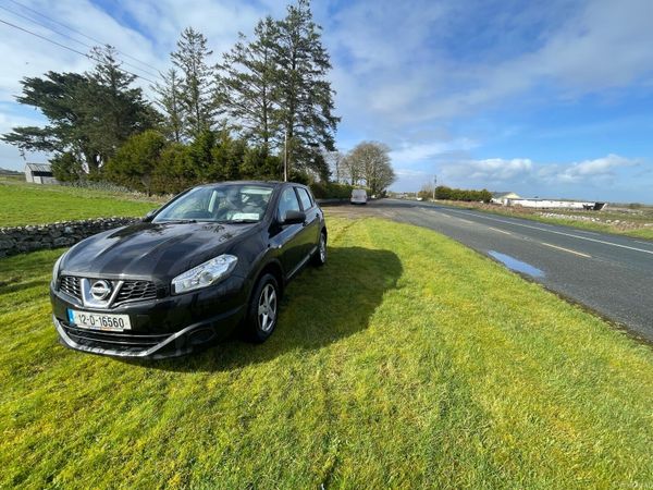 Nissan Qashqai Hatchback, Diesel, 2012, Black