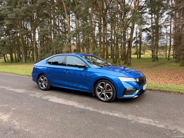 Skoda Octavia Saloon, Diesel, 2021, Blue