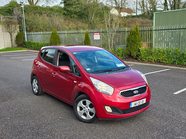 Kia Venga MPV, Diesel, 2014, Red