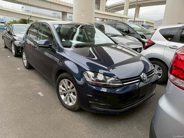 Volkswagen Golf Hatchback, Petrol, 2016, Blue