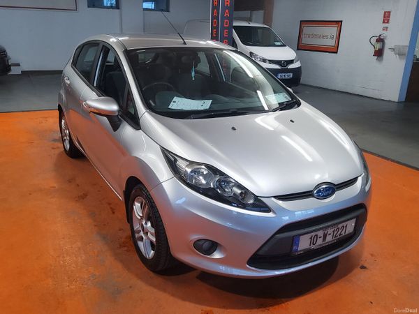 Ford Fiesta Hatchback, Petrol, 2010, Silver