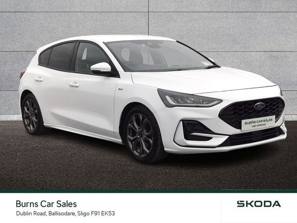 Ford Focus Hatchback, Diesel, 2022, White