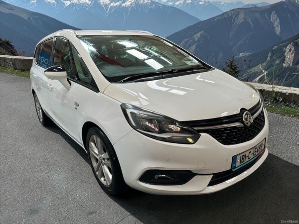 Vauxhall Zafira MPV, Petrol, 2018, White