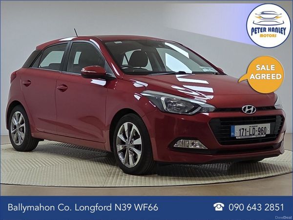 Hyundai i20 Hatchback, Petrol, 2017, Red