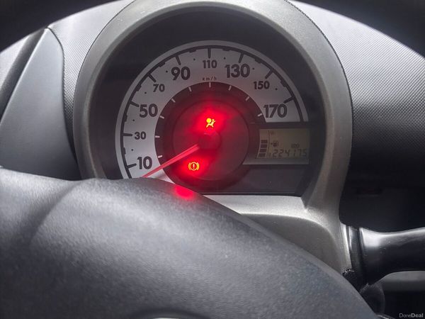 Toyota Aygo Hatchback, Petrol, 2011, Red