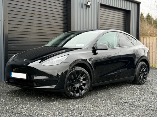 Tesla Model Y SUV, Electric, 2023, Black