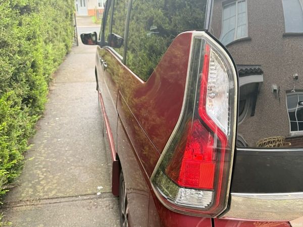 Nissan Serena MPV, Petrol Hybrid, 2017, Red