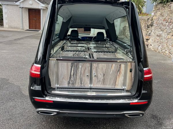 Mercedes-Benz E-Class Hearse, Diesel, 2020, Black