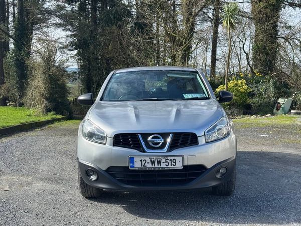 Nissan Qashqai Hatchback, Petrol, 2012, Silver