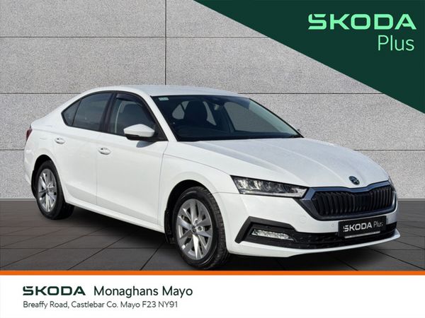Skoda Octavia Saloon, Diesel, 2024, White