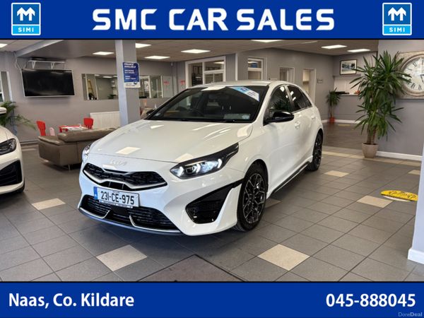 Kia Ceed Hatchback, Diesel Hybrid, 2023, White