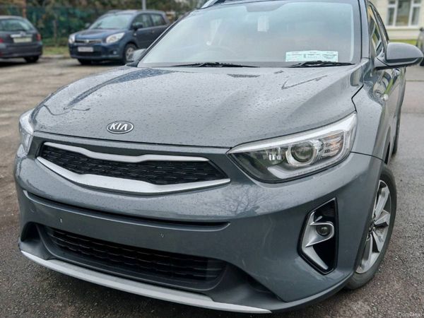 Kia Stonic Estate/Jeep, Petrol, 2021, Grey