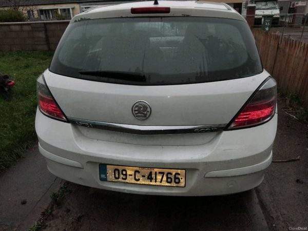 Vauxhall Astra Estate, Diesel, 2009, White