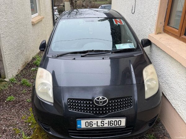 Toyota Yaris Hatchback, Petrol, 2006, Black