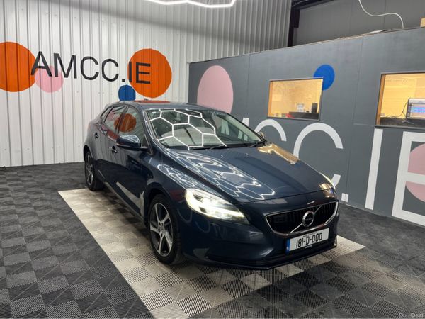 Volvo V40 Saloon, Diesel, 2018, Blue