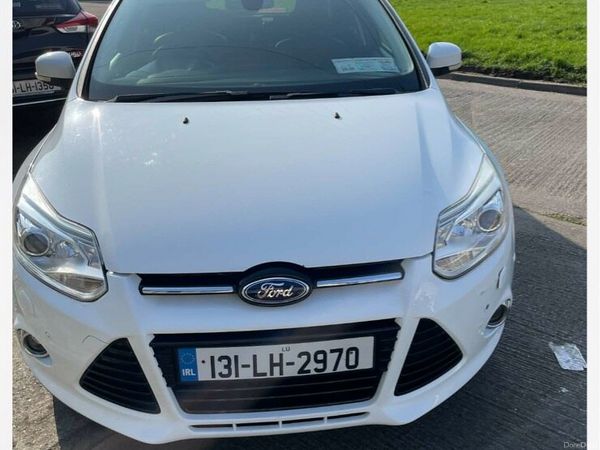 Ford Focus Hatchback, Petrol, 2013, White
