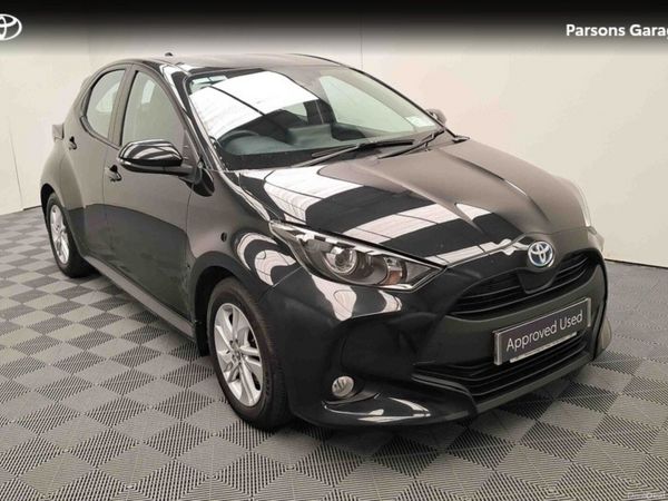 Toyota Yaris Hatchback, Petrol Hybrid, 2022, Black