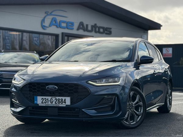 Ford Focus Hatchback, Petrol, 2023, Blue