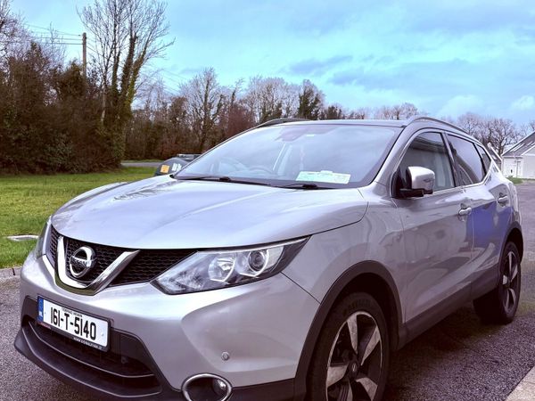 Nissan Qashqai Hatchback, Diesel, 2016, Silver
