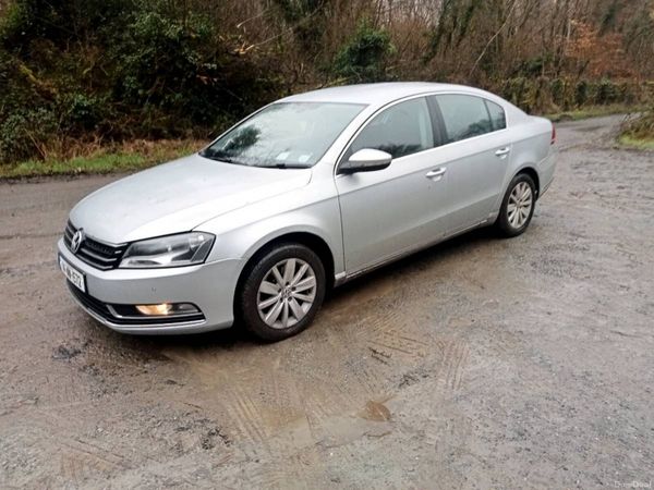 Volkswagen Passat Saloon, Diesel, 2014, Silver
