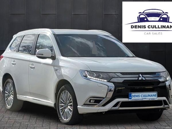 Mitsubishi Outlander SUV, Petrol Plug-in Hybrid, 2021, White