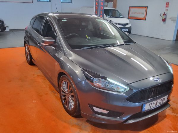 Ford Focus Hatchback, Petrol, 2017, Grey