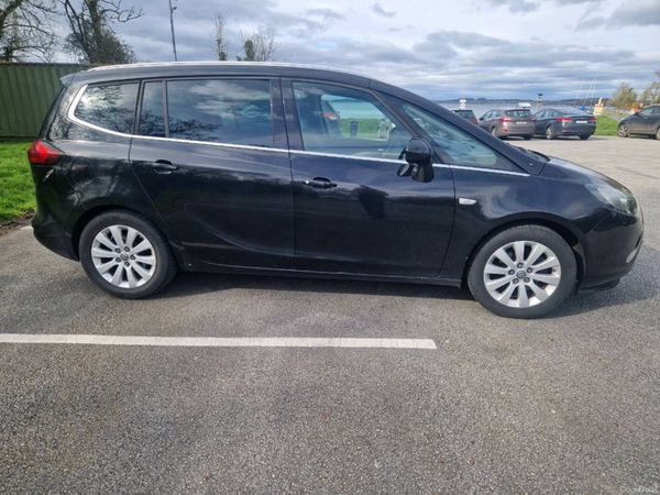 Vauxhall Zafira MPV, Diesel, 2013, Black