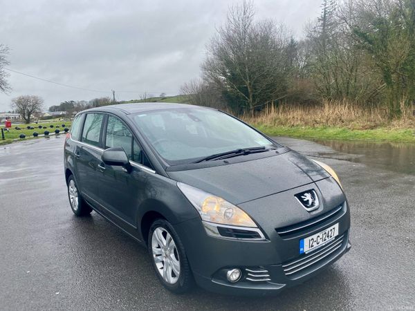 Peugeot 5008 MPV, Diesel, 2012, Grey