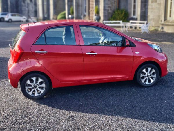 Kia Picanto Hatchback, Petrol, 2017, Red