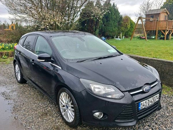 Ford Focus Hatchback, Petrol, 2014, Black