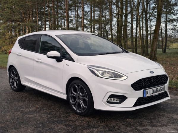 Ford Fiesta Hatchback, Petrol, 2021, White