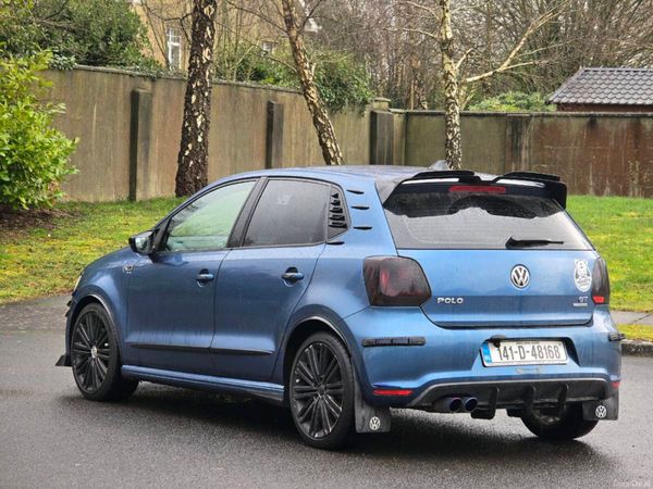 Volkswagen Polo Hatchback, Petrol, 2014, Blue