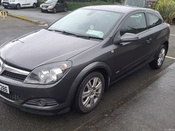 Vauxhall Astra Hatchback, Petrol, 2009, Grey