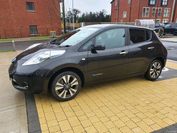 Nissan Leaf Hatchback, Electric, 2017, Black