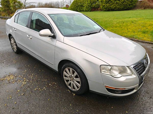 Volkswagen Passat Saloon, Diesel, 2009, Silver