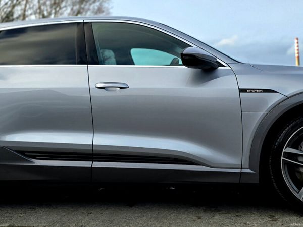 Audi e-tron Estate, Electric, 2020, Silver