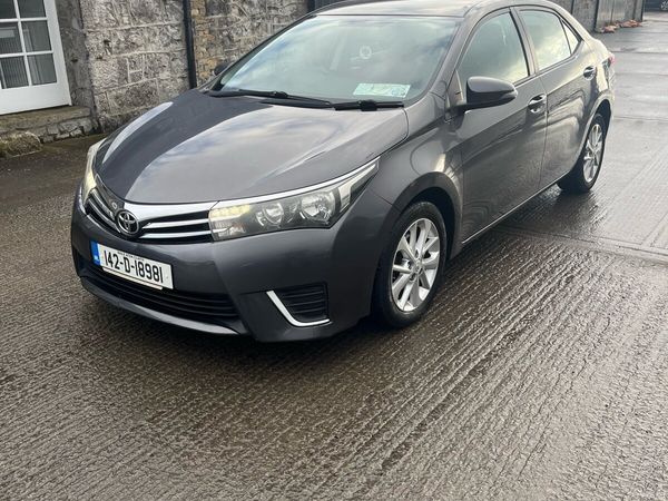 Toyota Corolla Saloon, Diesel, 2014, Grey