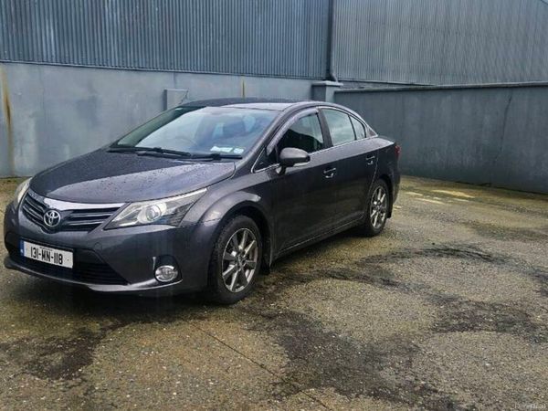 Toyota Avensis Saloon, Diesel, 2013, Grey