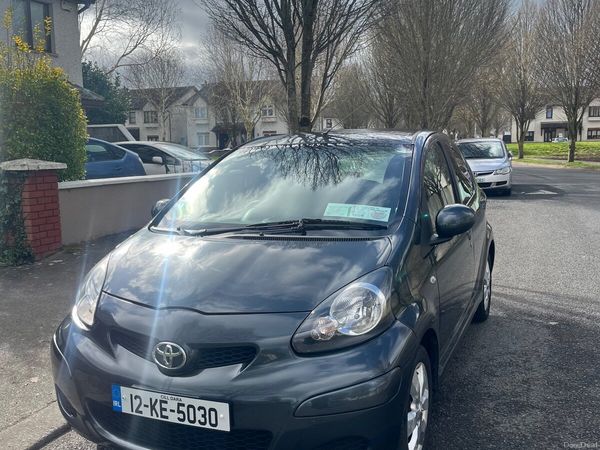 Toyota Aygo Hatchback, Petrol, 2012, Grey