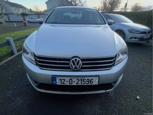 Volkswagen Passat Saloon, Diesel, 2012, Silver
