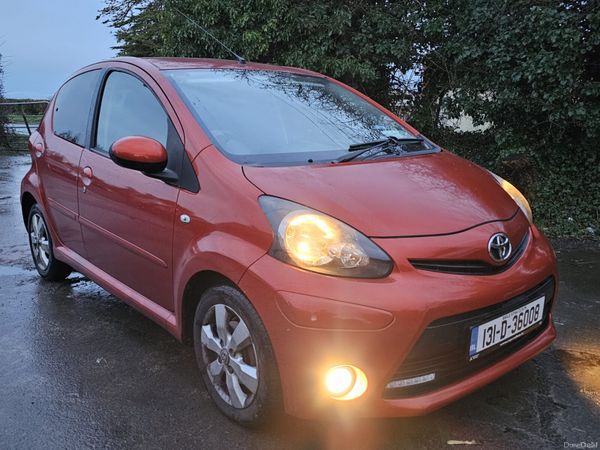Toyota Aygo Hatchback, Petrol, 2013, Orange