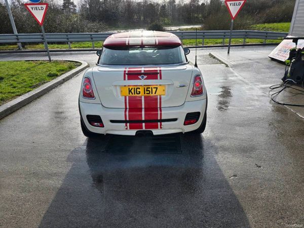 Peugeot 208 Hatchback, Diesel, 2016, Grey