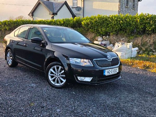 Skoda Octavia Saloon, Diesel, 2014, Black